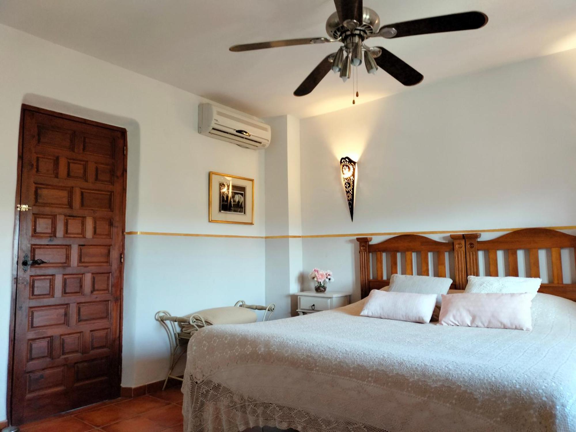Todos Y Tonya Bed & Breakfast Archidona Exterior photo